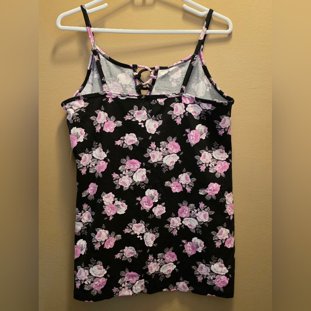 NWT Torrid Black Floral Studio Knit Swing Cami Color Red Rose Away Size 2 - Picture 7 of 14